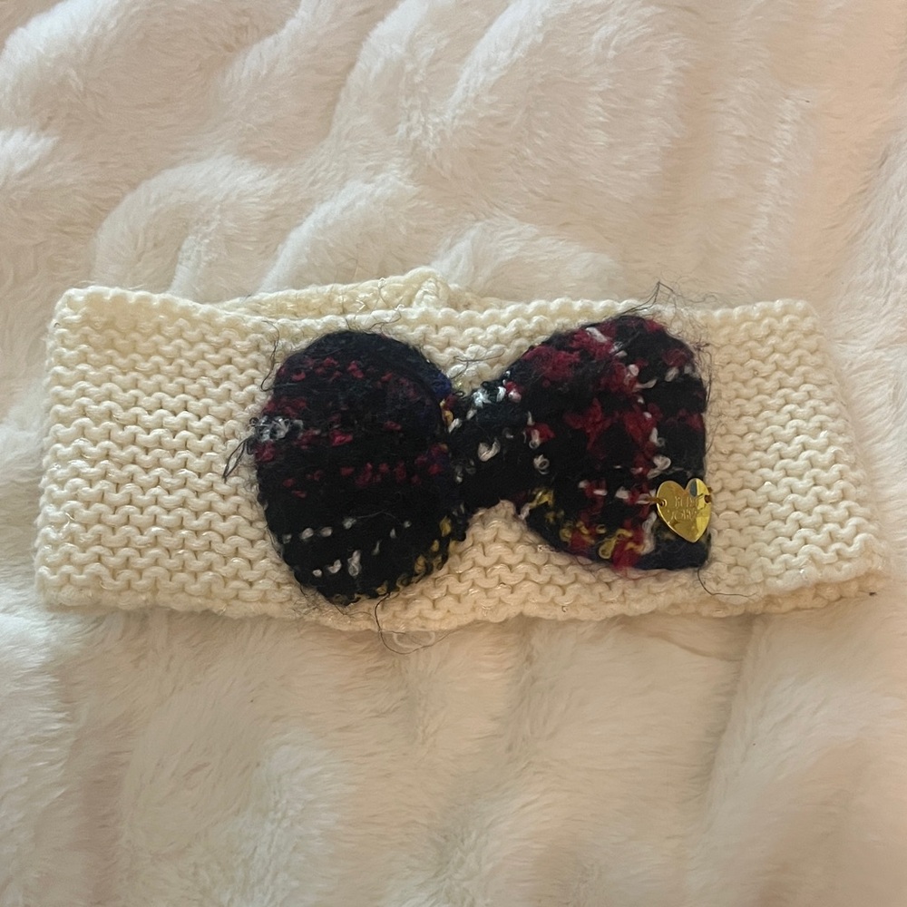 Betsy Johnson’s head warmer VTG